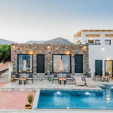 Plakakia Luxury Apartments Makrýgialos Esterno foto