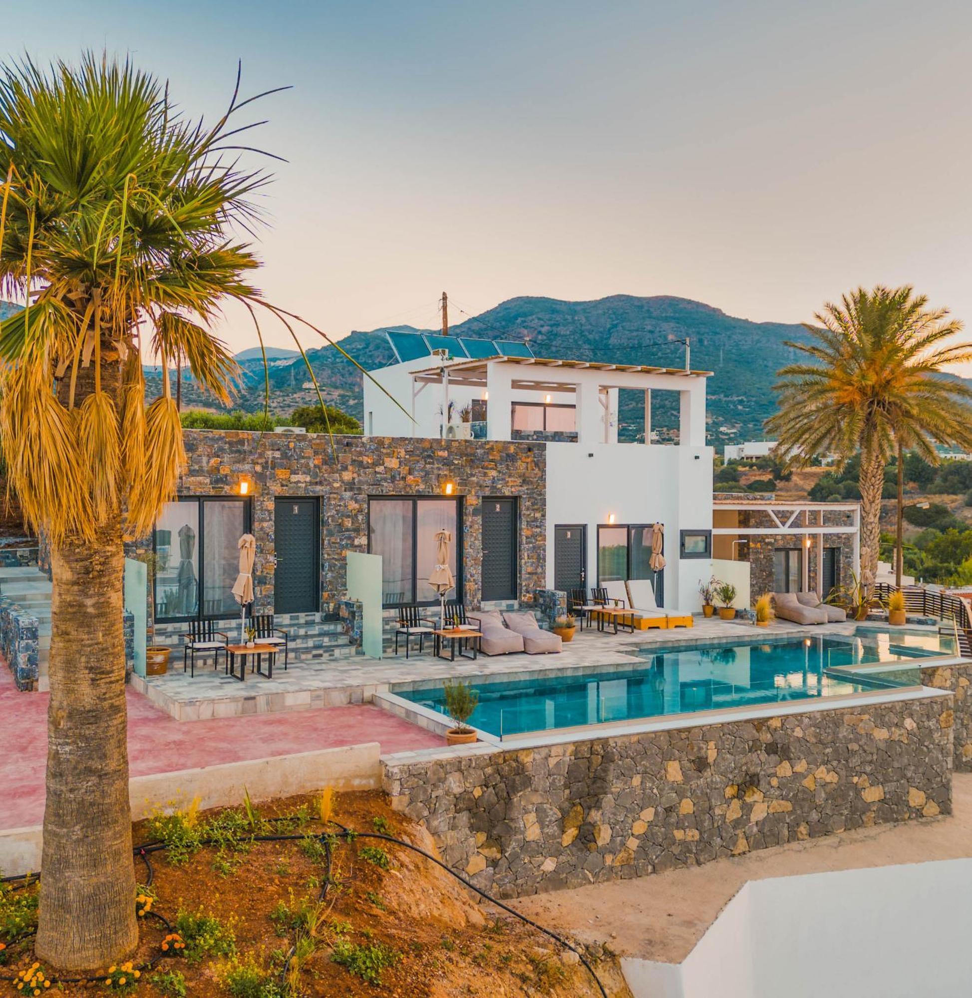 Plakakia Luxury Apartments Makrýgialos Esterno foto